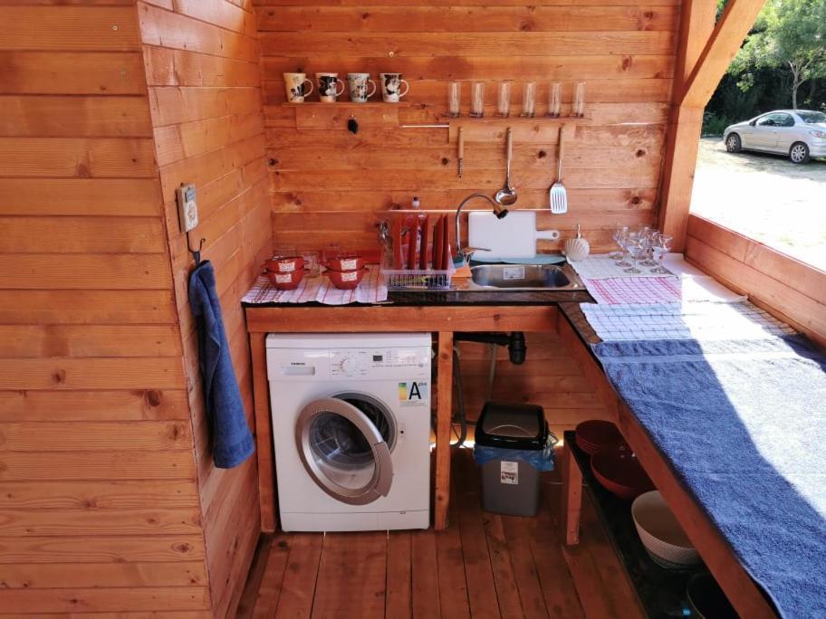 Sea Caravan On The Beach Китен Екстериор снимка