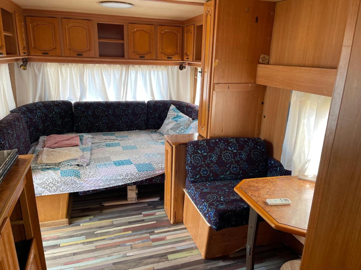 Sea Caravan On The Beach Китен Екстериор снимка