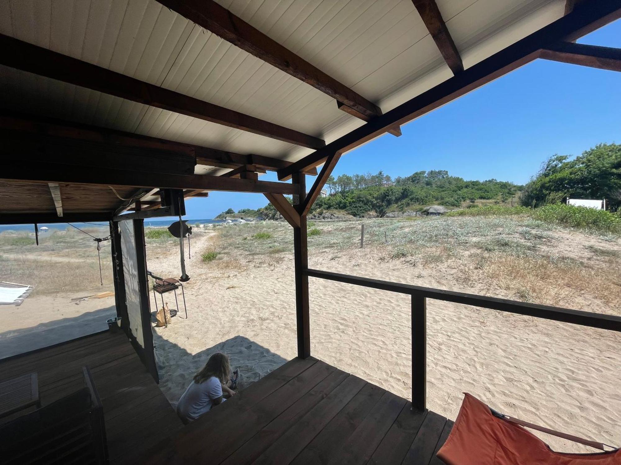 Sea Caravan On The Beach Китен Екстериор снимка